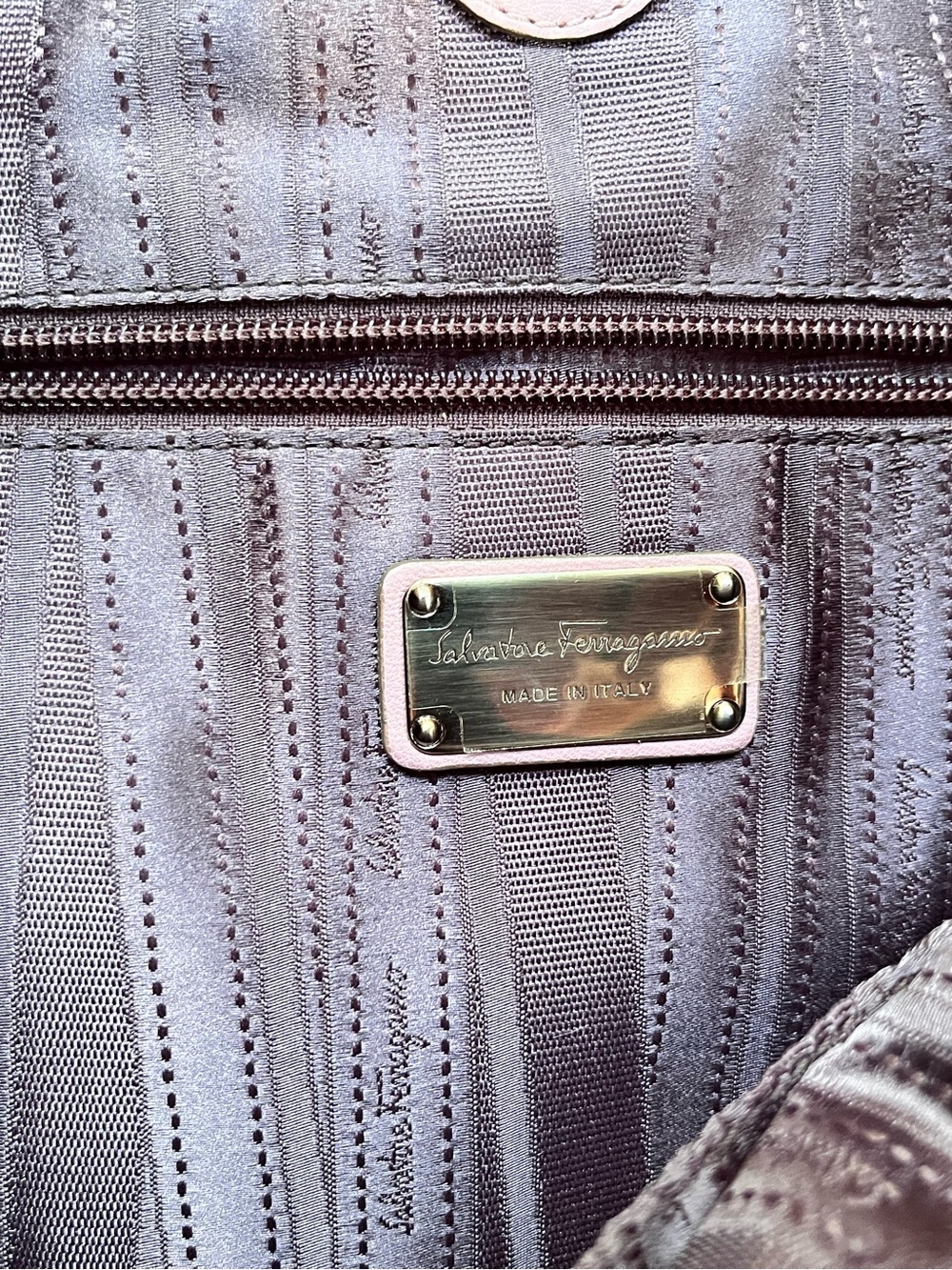 Salvatore Ferragamo Lavender Leather Tote Bag - Picture 9 of 10